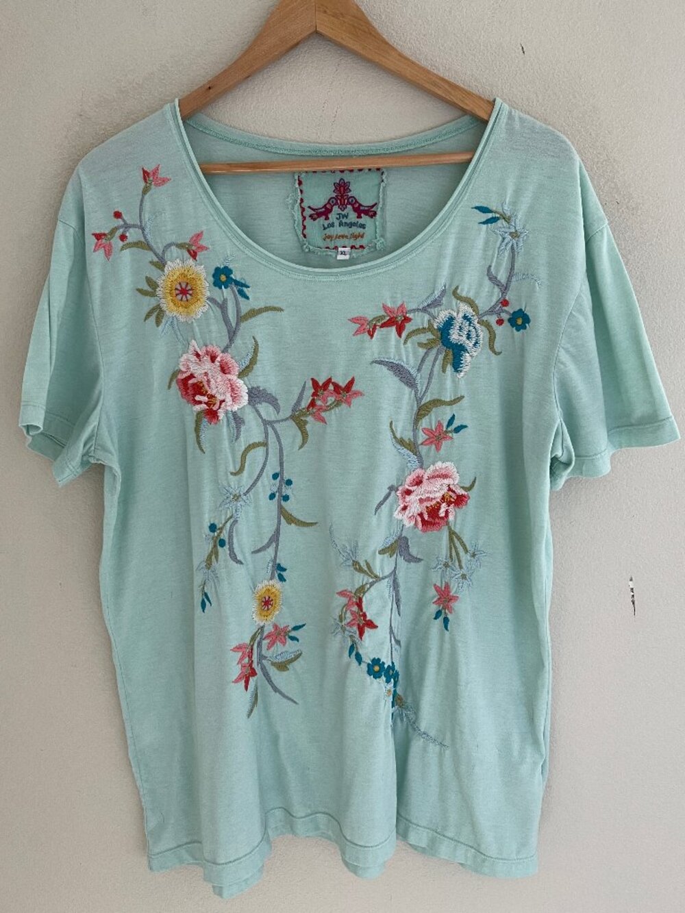 JOHNNY WAS Turquoise 100% Cotton Tee with Floral Embroidery: Size XL; Runs Small
